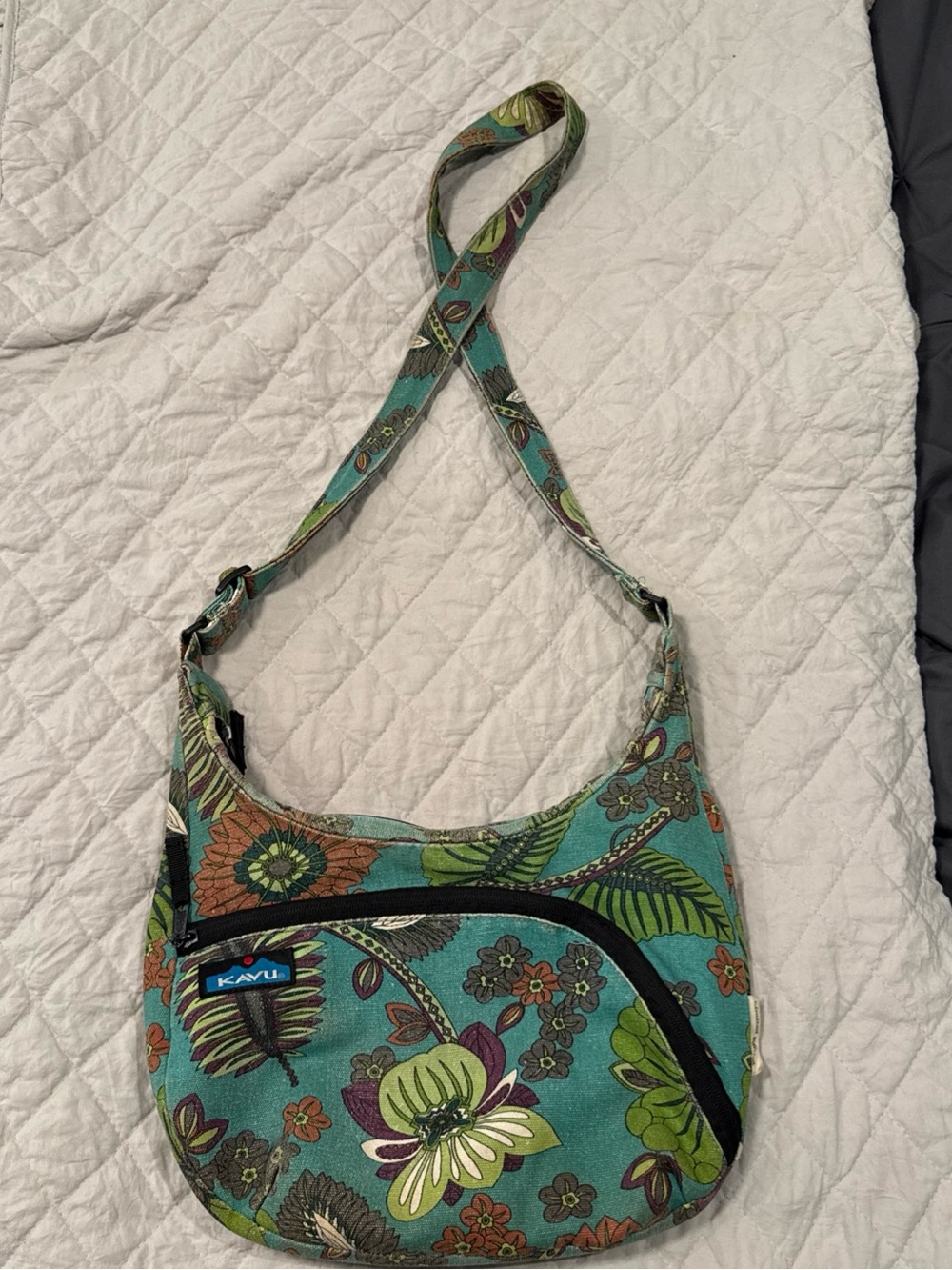 Kavu Teal Floral Pattern Crossbody Bag